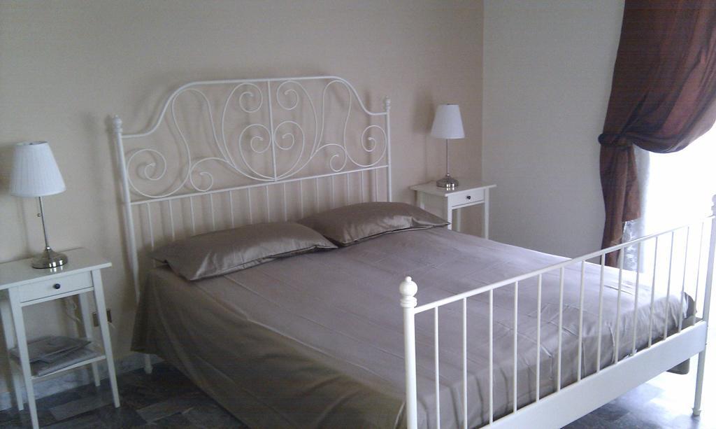 Antica Dimora Naples Bed & Breakfast Room photo